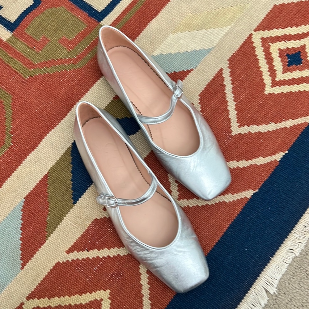 J. CREW - ANYA MARY JANE BALLET FLAT SILVER SZ 7.5